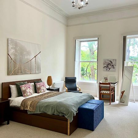 Grosvenor Apartments In Bath - Great For Families, Groups, Couples, 80 Sq M, Parking المظهر الخارجي الصورة