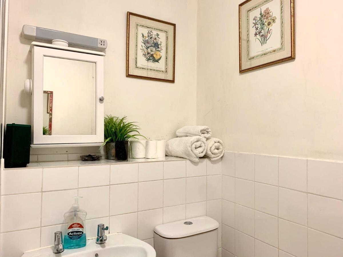 Grosvenor Apartments In Bath - Great For Families, Groups, Couples, 80 Sq M, Parking المظهر الخارجي الصورة