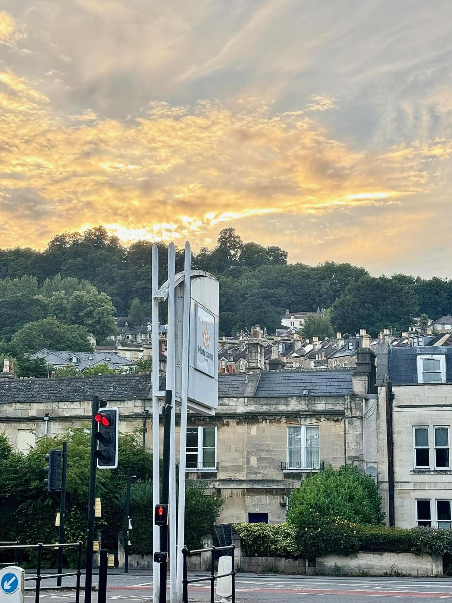 Grosvenor Apartments In Bath - Great For Families, Groups, Couples, 80 Sq M, Parking المظهر الخارجي الصورة