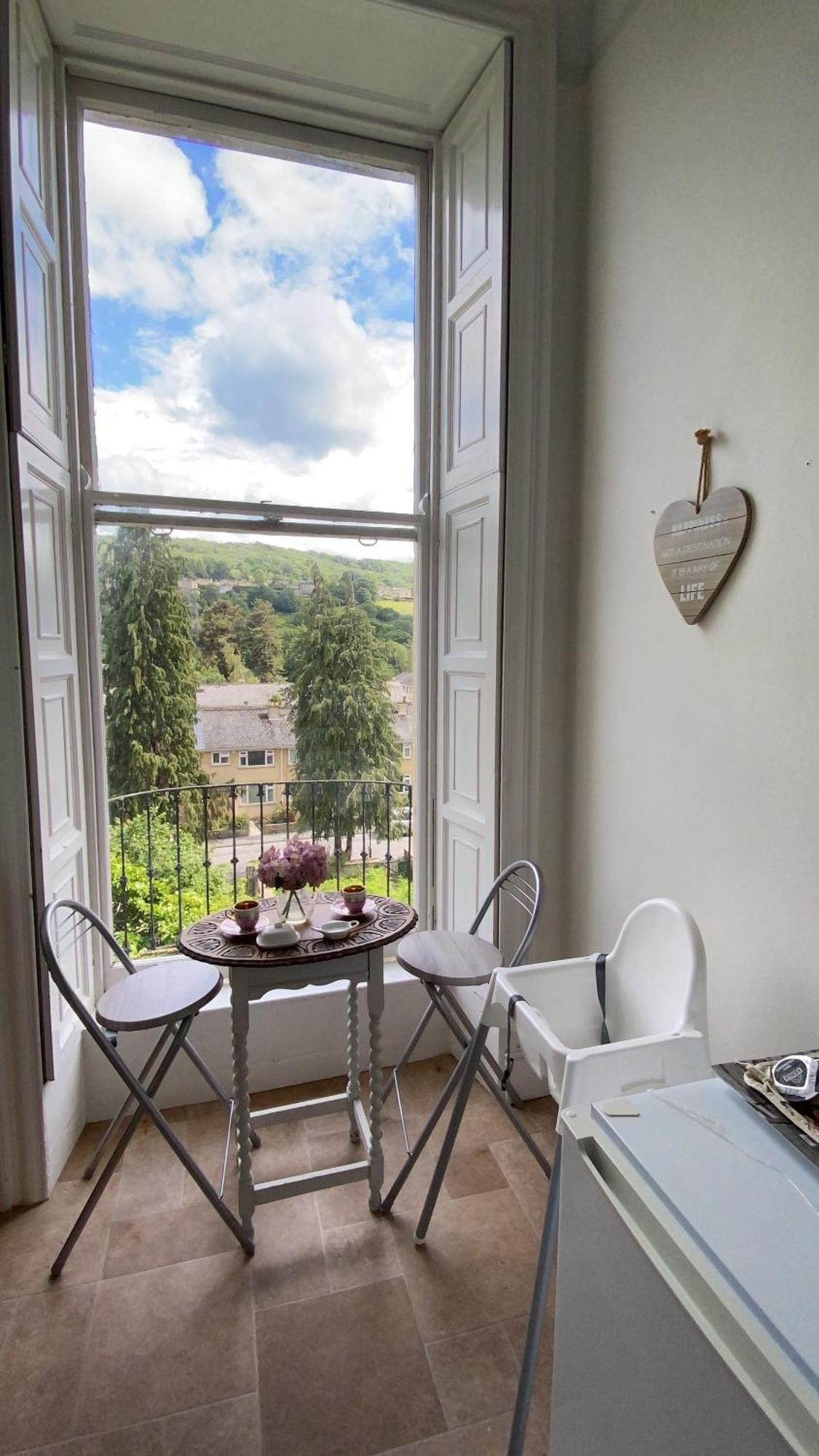 Grosvenor Apartments In Bath - Great For Families, Groups, Couples, 80 Sq M, Parking المظهر الخارجي الصورة