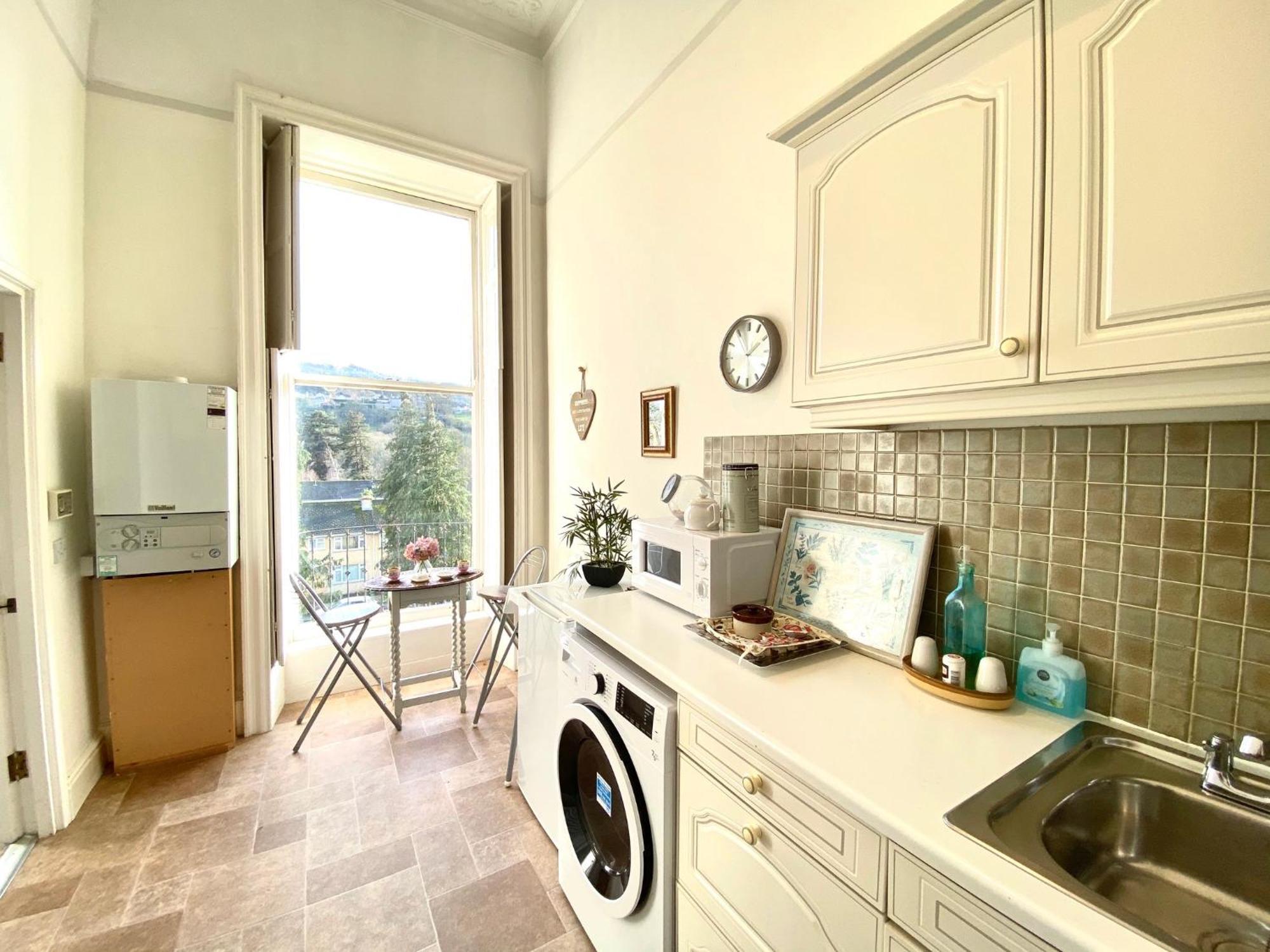 Grosvenor Apartments In Bath - Great For Families, Groups, Couples, 80 Sq M, Parking المظهر الخارجي الصورة